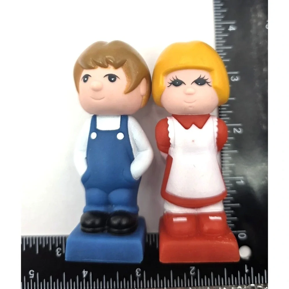 Vintage Tyco Super Blocks Preschool People Figures Boy‎ & Girl 3.5